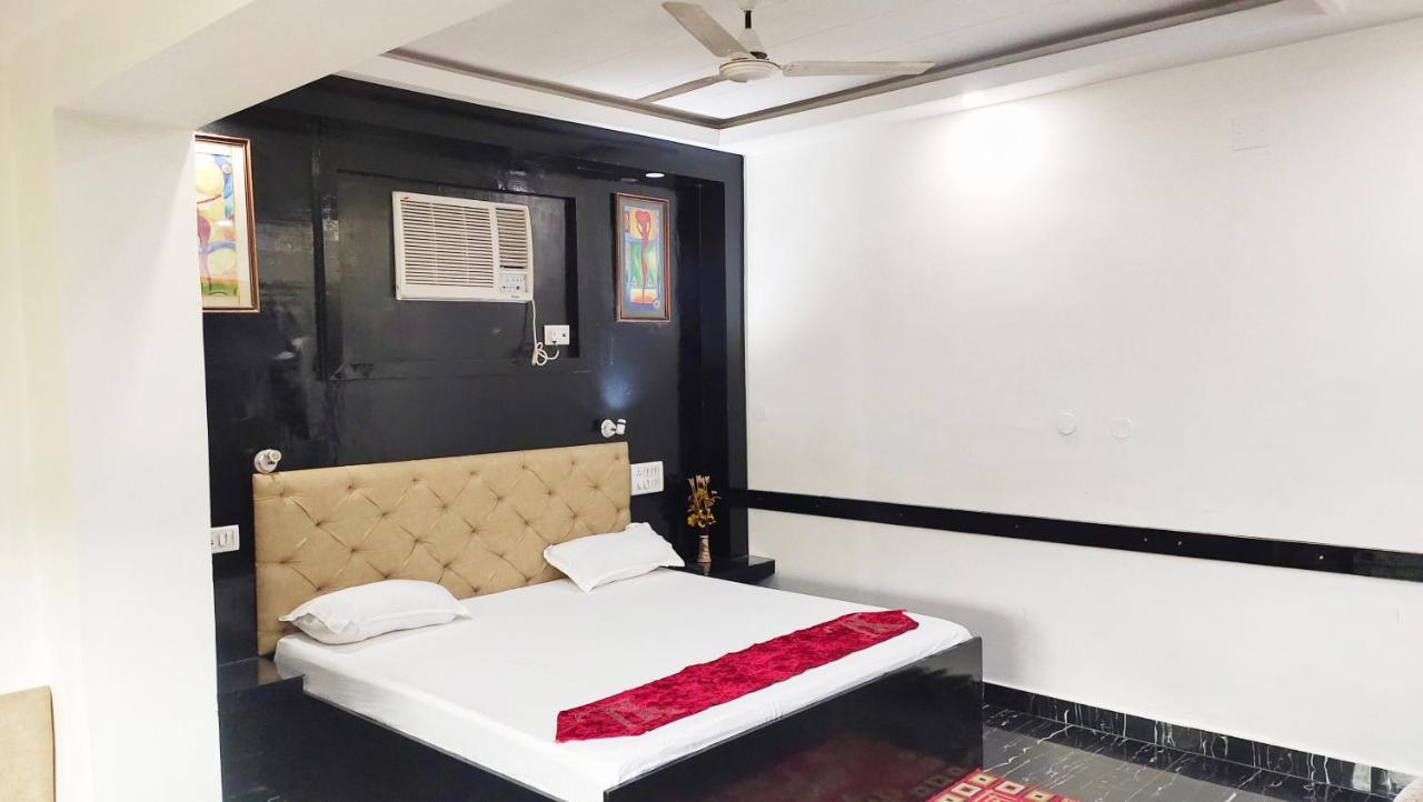 Hotel Shivay Palace Basti Экстерьер фото