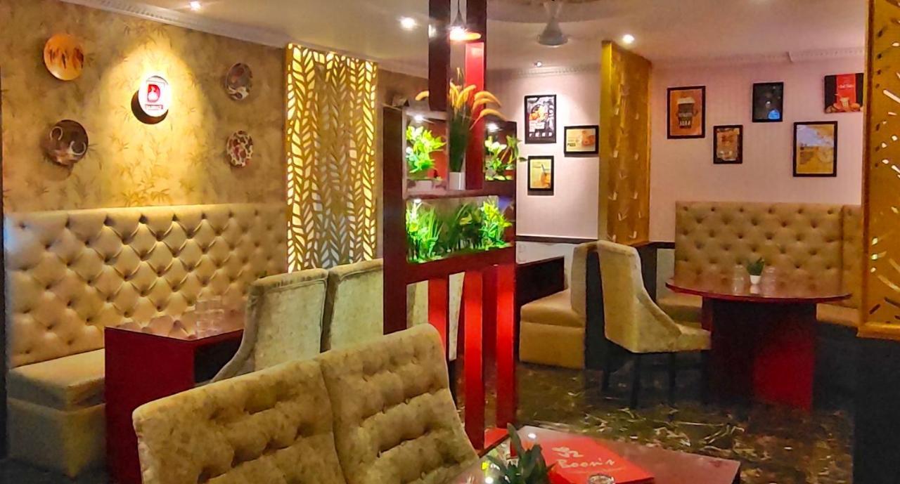 Hotel Shivay Palace Basti Экстерьер фото