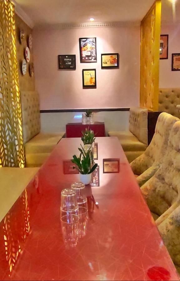 Hotel Shivay Palace Basti Экстерьер фото